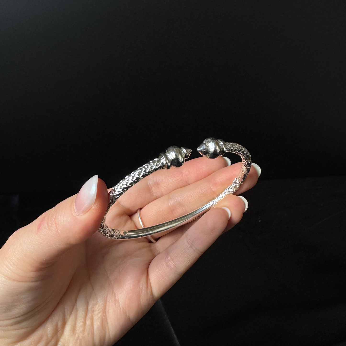 Better Jewelry Solid .925 Sterling Silver Taj Mahal Bangle, 1 piece