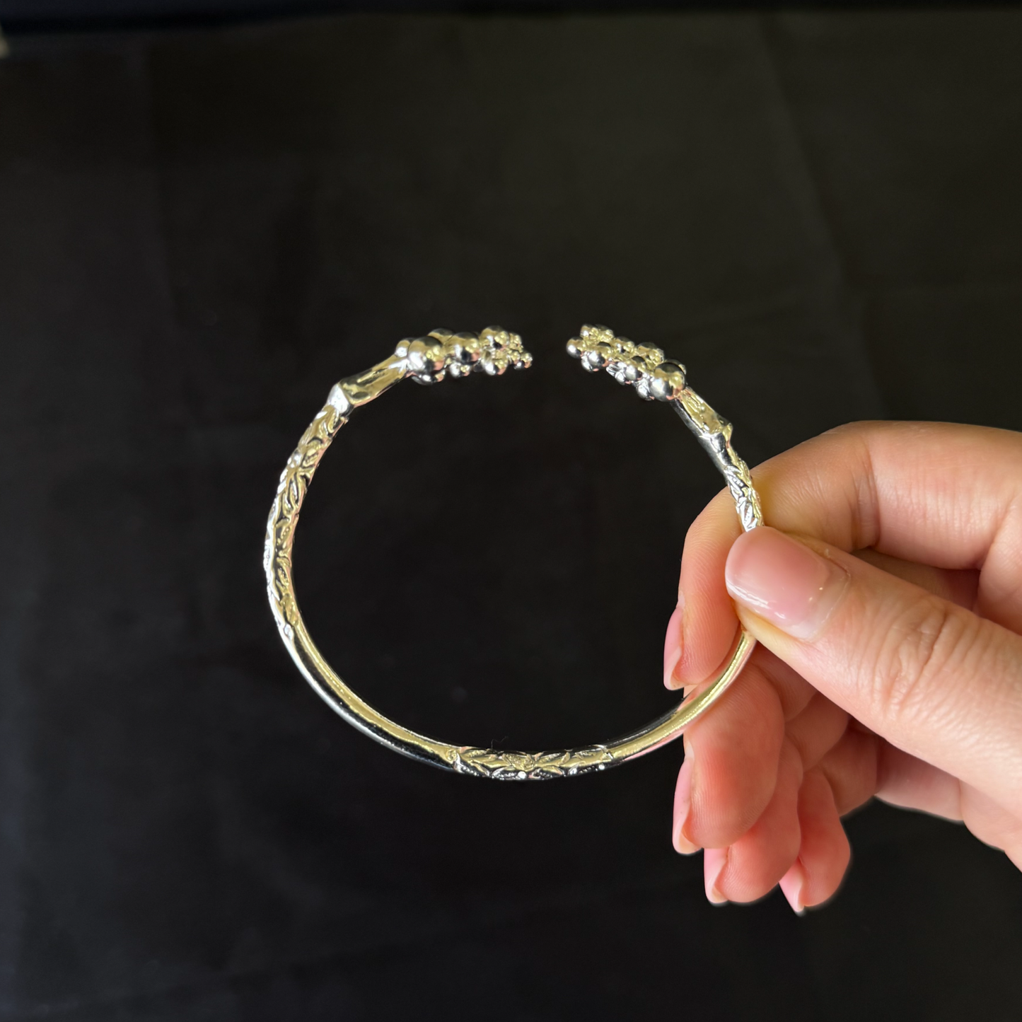 Large Grape Bunch Ends .925 Sterling Silver West Indian Bangle, 1 piece