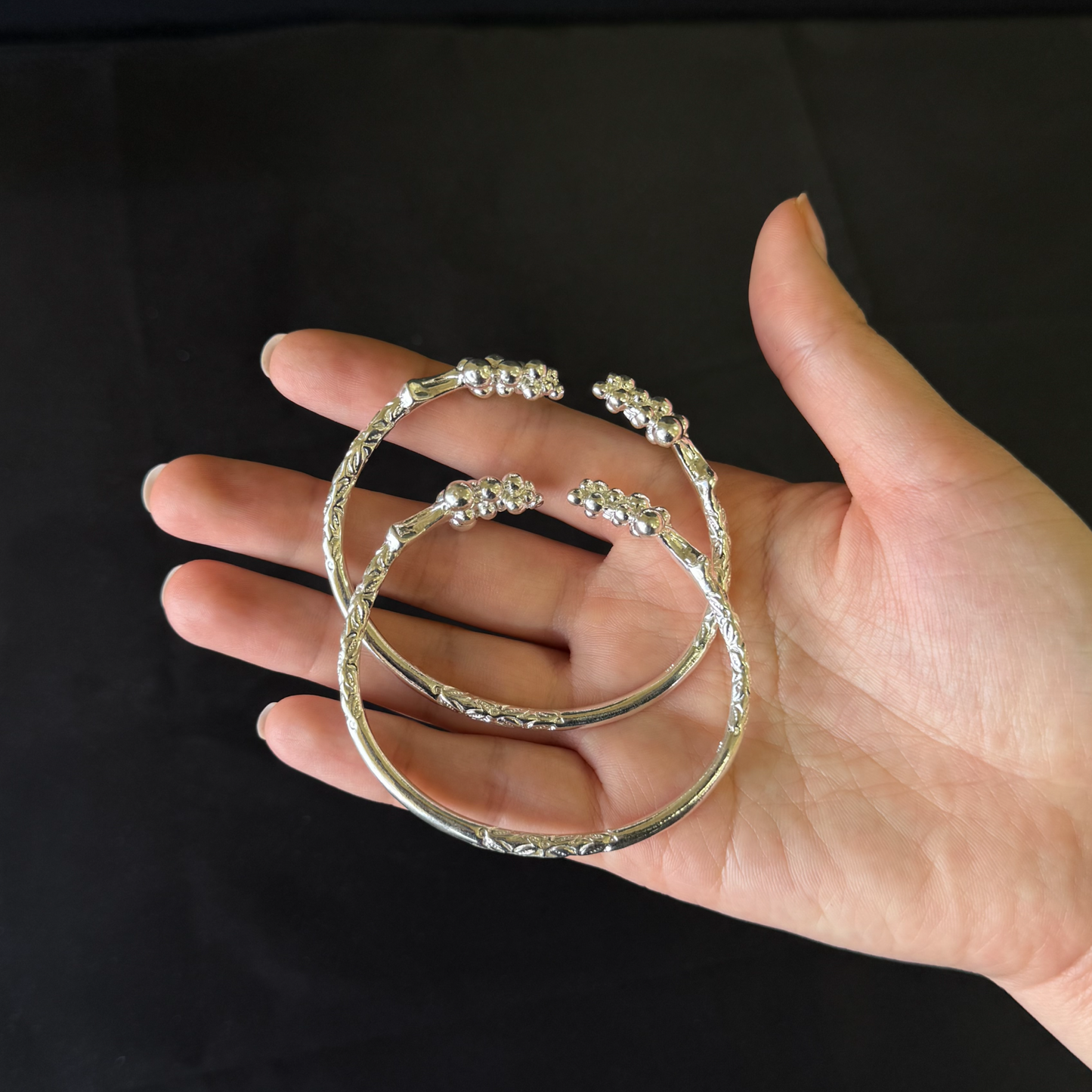 Large Grape Bunch Ends .925 Sterling Silver West Indian Bangles, 1 pair