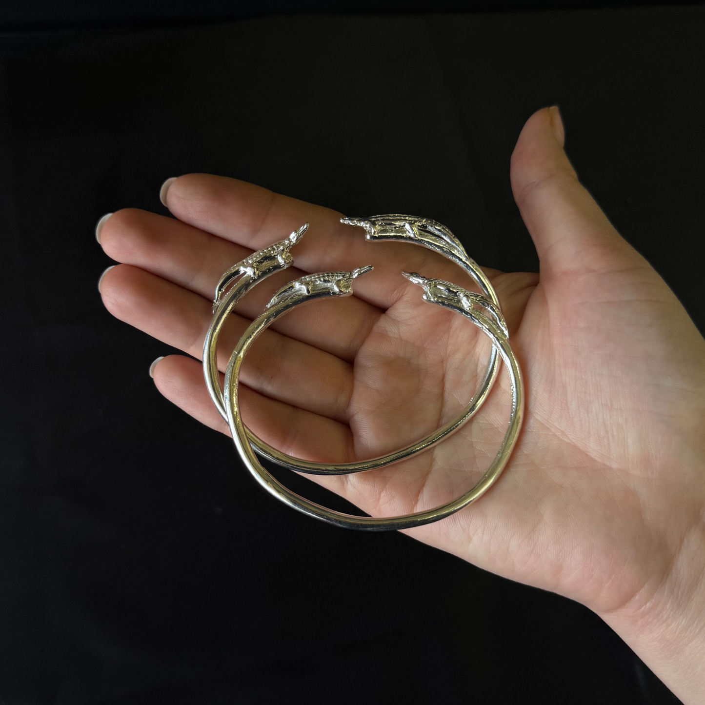 Elegant Alligator 925 Sterling Silver West Indian Bangles, 1 pair
