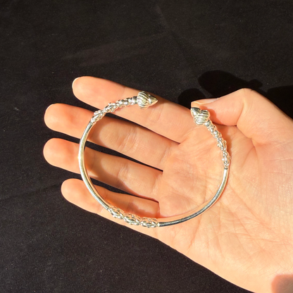 Taj Mahal Ridged Arrow Flat Thick .925 Sterling Silver West Indian Bracelet Bangle, 1 piece