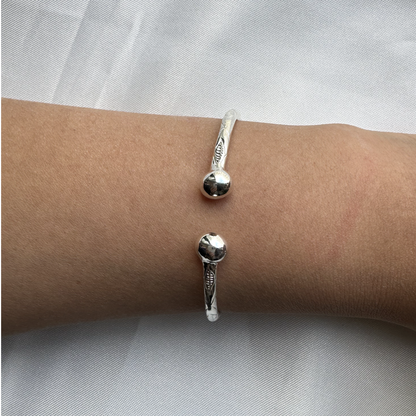 Better Jewelry Elegant Ball .925 Sterling Silver West Indian Bangle, 1 piece