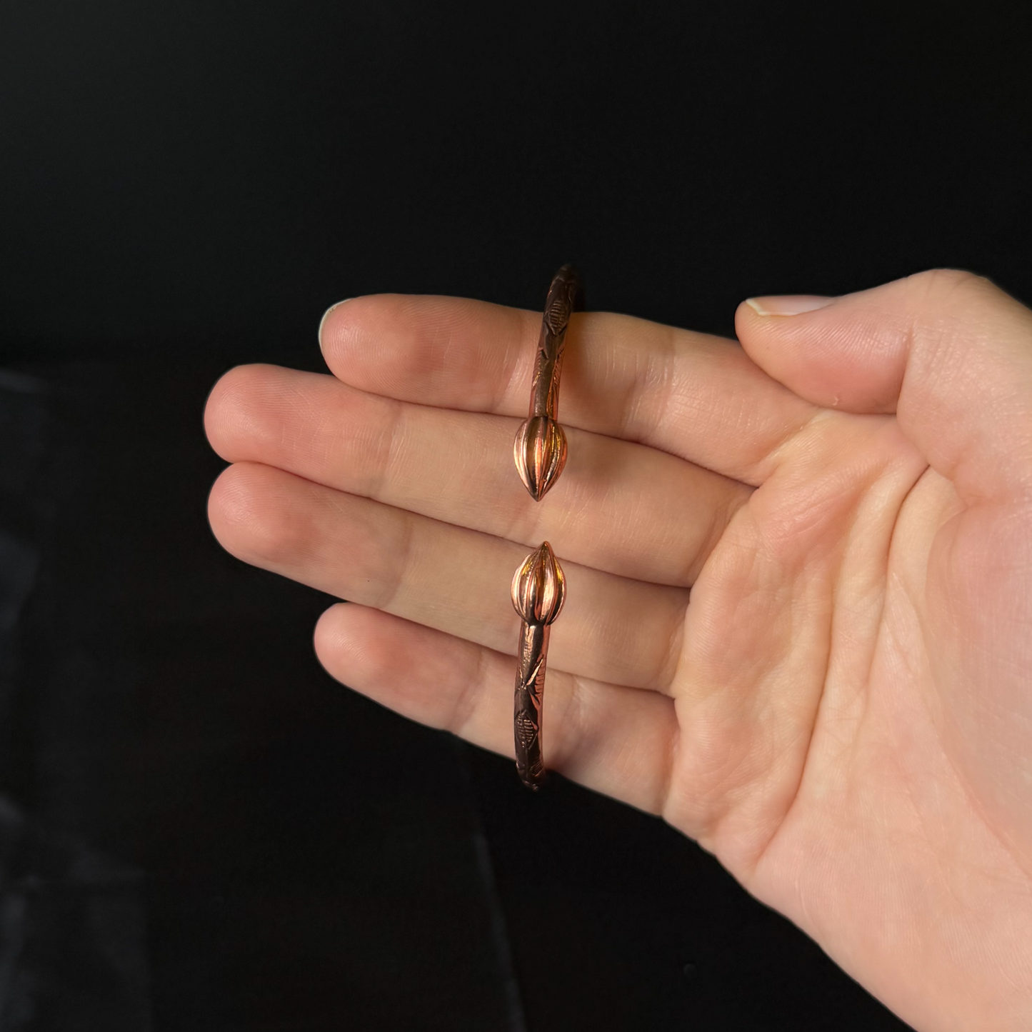 Cocoa Pods Tulip Bulb Pure Copper West Indian Bangle, 1 piece