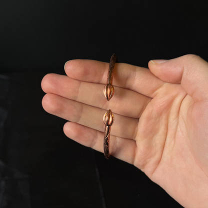 Cocoa Pods Tulip Bulb Pure Copper West Indian Bangle, 1 piece