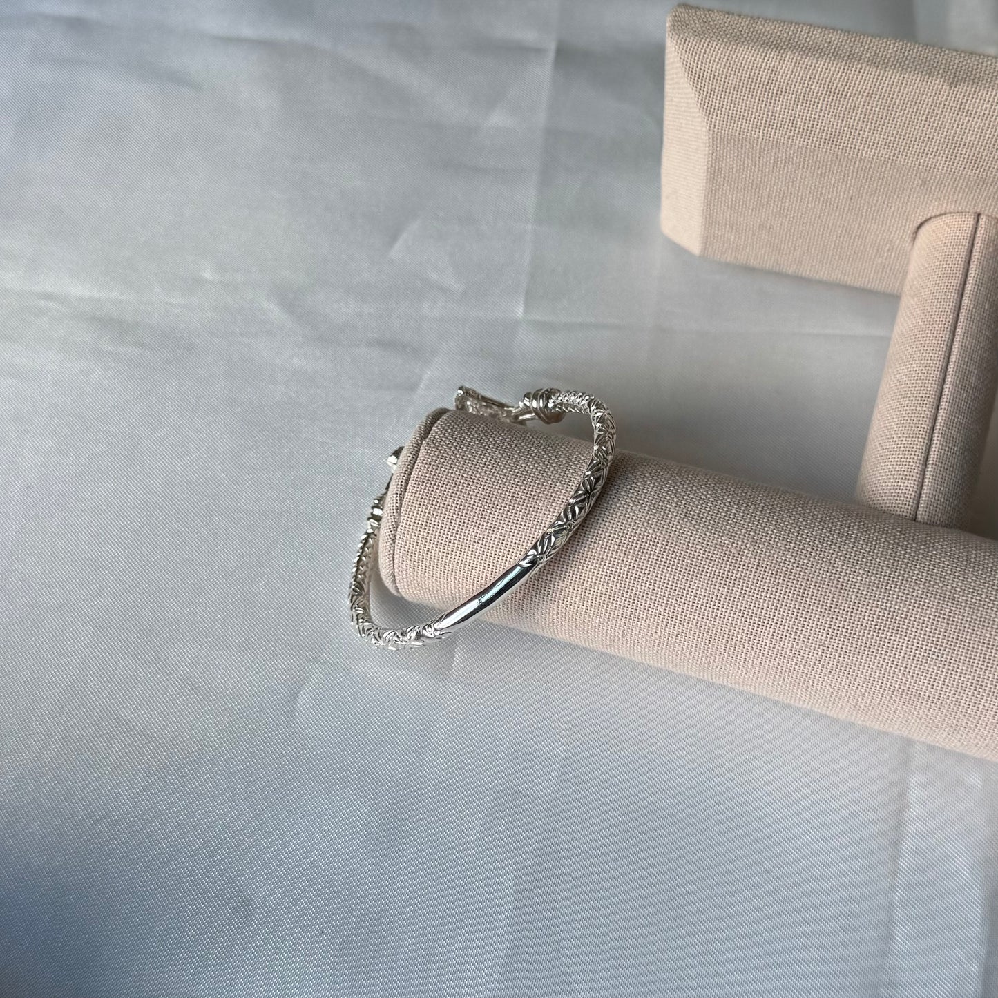 Better Jewelry Queen Nefertiti .925 Sterling Silver Thick West Indian Bangle, 1 piece
