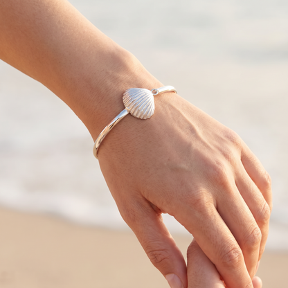 Scallop Sea Shell .925 Sterling Silver Hook Bangle, 1 piece